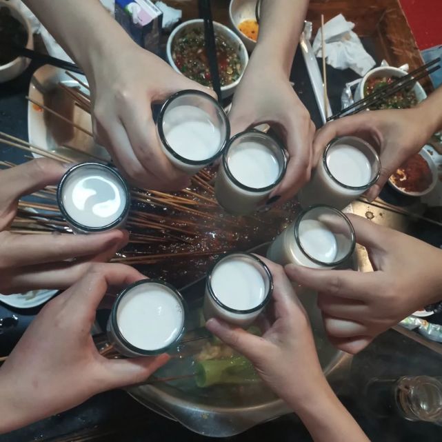 联联周边游达人推广：00后女孩，开发学生群体，1年实现经济独立[墙根网]
