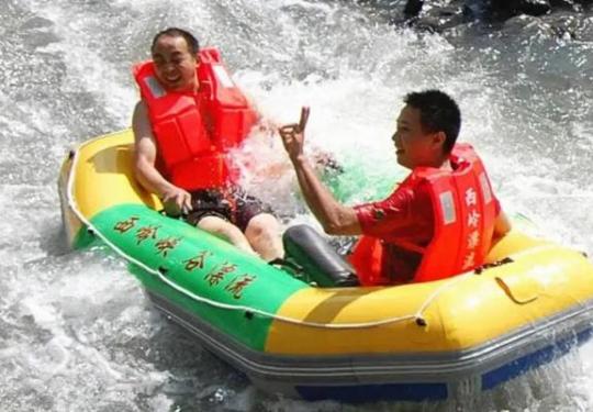西岭峡谷漂流门票价格+开放时间+游玩攻略