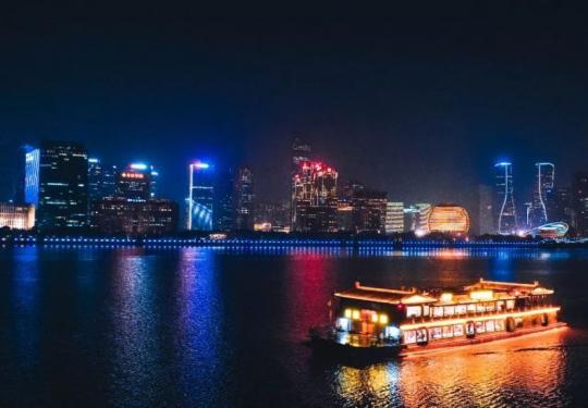 2024杭州钱塘江夜游船票多少钱？(上船地点+发船时间+游船路线)