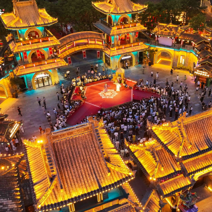 周至水街·烟火巷子，300名NPC互动赚银票，13个室内外沉浸式剧场演艺，上百场经典民俗表演...春节寒假通用~