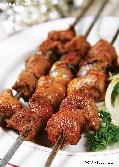 肥美的羊肉串