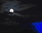 今年最后一次超级月亮来了！就在今晚，小行星将同时划过夜空