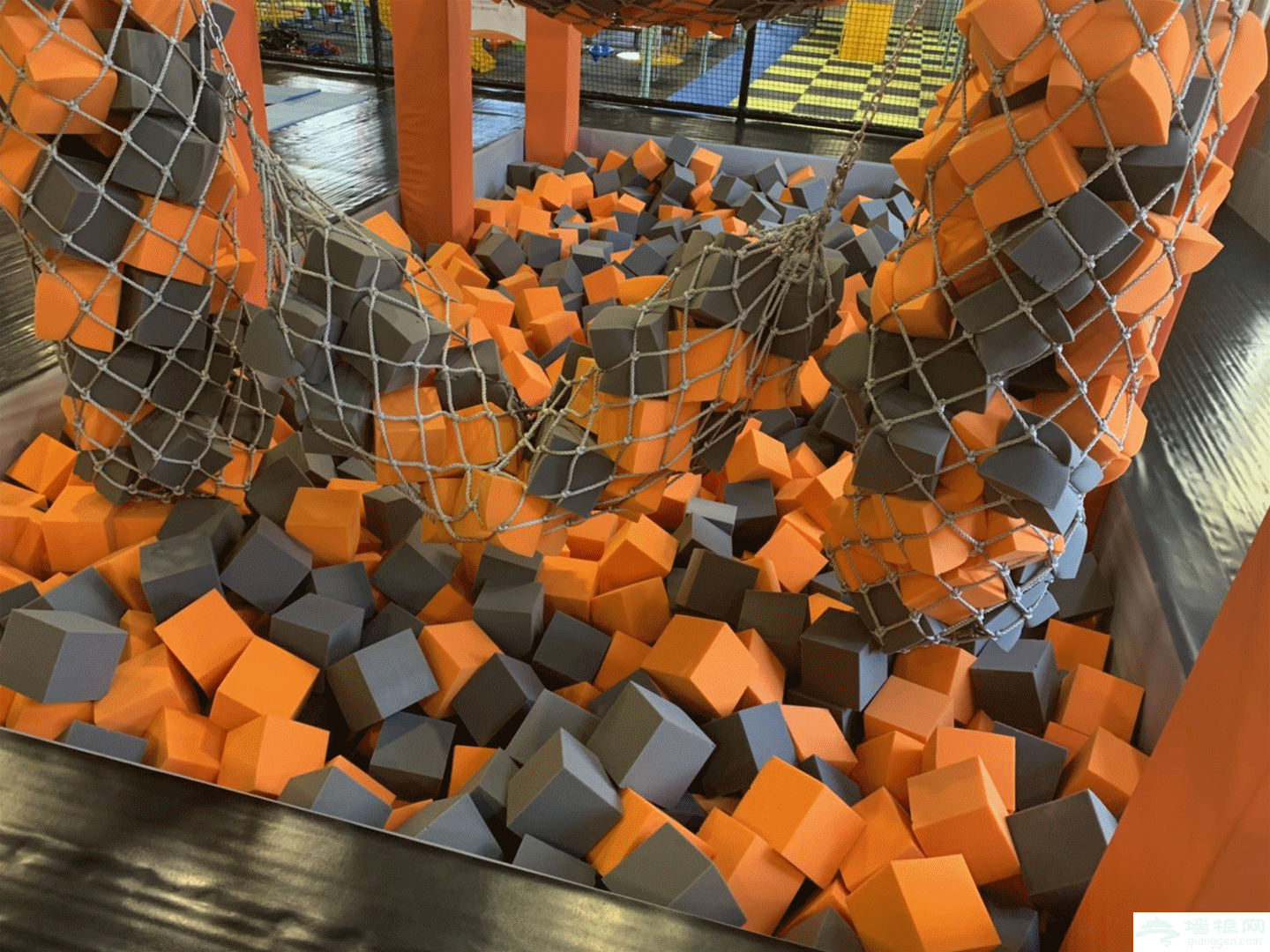 顺义跳跳堂蹦床公园这个暑期嗨起来399元一大一小4000平超大蹦床馆