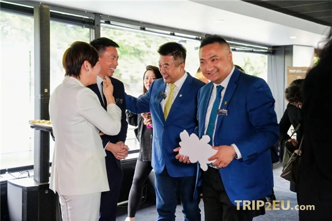TRIP2EU欧洲循环巴士游全球发布会巴黎站，齐聚塞纳，盛大召开！[墙根网]