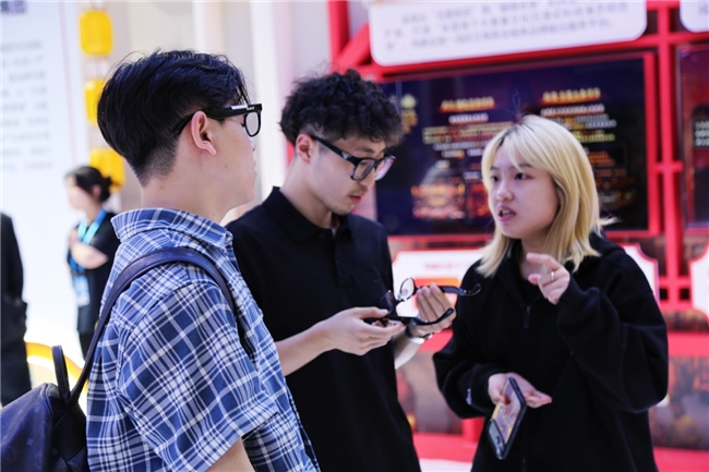 ​全国首个演艺场景AI实时智译平台亮相西安丝路旅博会，科技赋能秦文化走向世界[墙根网]